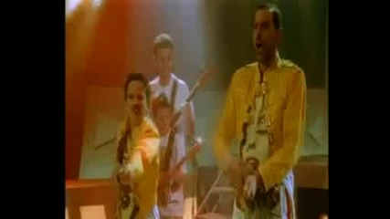 Queen - The Miracle ( Brian & Roger Talks) 