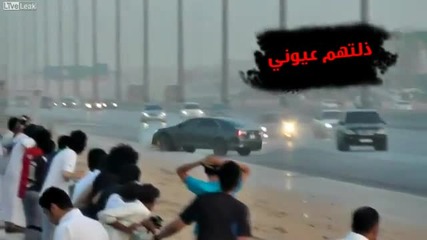 Когато арабският дрифт се обърка (18+) - Новини за автомобили Факти.бг