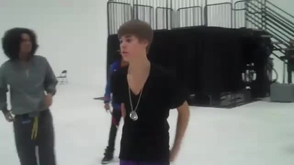 Бийбър се лигави ;d ninja Bieber 