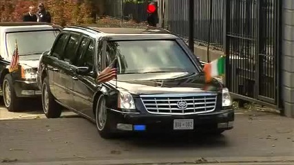 Лимузината на Обама засяда в посолството на Сащ