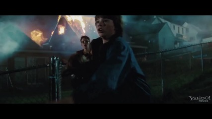 Super 8 Tv Spot - It Arrives [1080p]