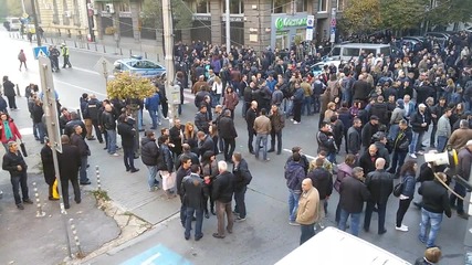 Протест на служители на МВР пред Министерството на финансите 2