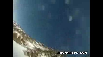Идиот пада от скала (смях)