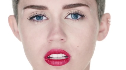 Превод / Премиера / 2013 / Miley Cyrus - Wrecking Ball ( Official Video )