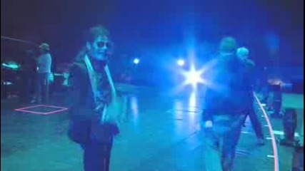 !!! Част От Филма - This Is It 