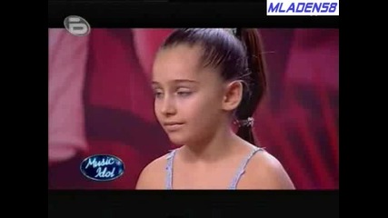 Music Idol 3 - Кастинг Варна - 8 Годишно Момиче Покорява Журито