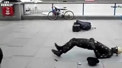 Удивителен просто
