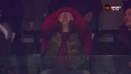 Голям пропуск на Тиаго и Стоилов се хвана за главата