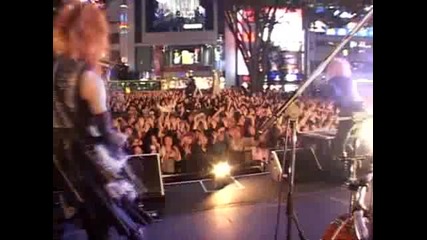 Gazette - Secret Live at Shinjuku Station Square 