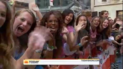 Justin Bieber - One Time ( Live Today Show 04.06. 2010 ) 