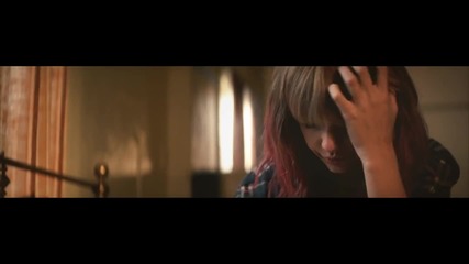 Страхотна! Taylor Swift - I Knew You Were Trouble ( Official Video )