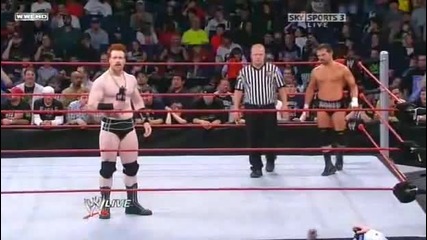 Дебютът на Шеймъс в Raw (26.10.09) 