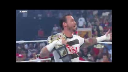 След Wwe Raw 25/07/2011 Cm Punk Казва че се връща в Wwe