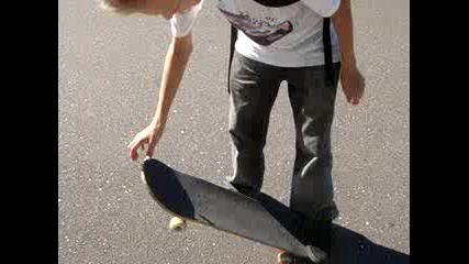 Skateboarding Tricks How To Ollie 