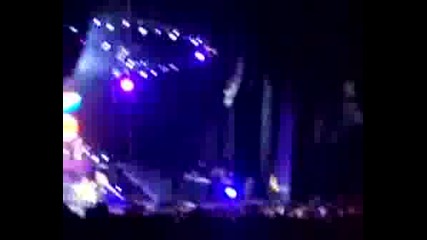 Def Leppard - Live In Concert - Do You Wanna G