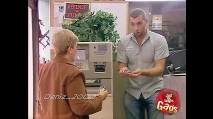 На банкомата - скрита камера *смях*