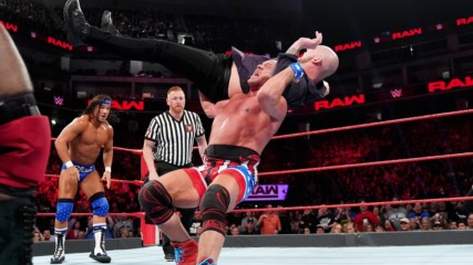 Топ 10 момента от Разбиване: WWE 17.12.2018