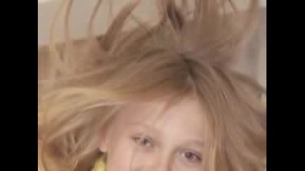 Dakota & Elle Fanning - Suddenly I See