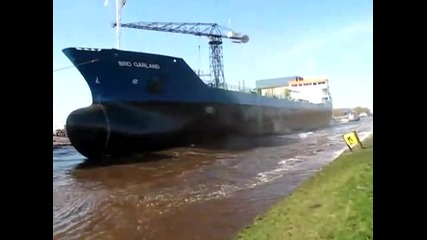 Ето как се пускат корабите в морето след като ги направят (част 3)