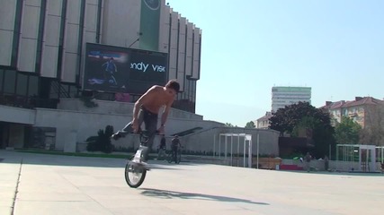 niko 2010 bmx flatland sofia ndk bulgaria.mp4 