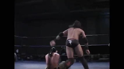 Tyler Black ( Seth Rollins ) Uwa Hardcore Wrestling