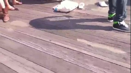 Баба Танцува Много Як Брейк Танц 