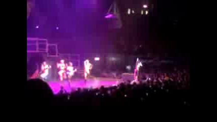 Pussycat Dolls - Wait A Minute (live)
