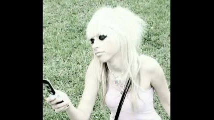 Misticandy-cool scene girl
