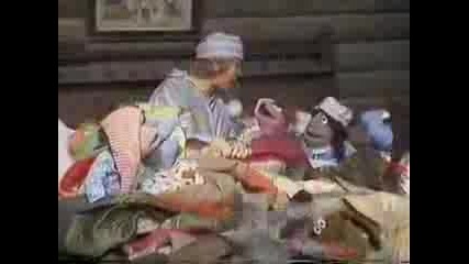 John Denver & The Muppets - Grandmas