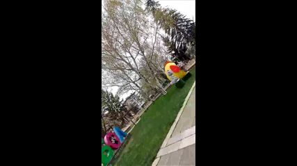 Vid_20230408_155829.mp4