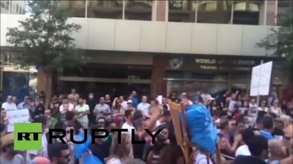 Lebanon: Protesters angry as 20,000 tonnes of rubbish fill Beirut's streets