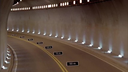 Mercedes Sls Amg в тунел с ( надолу главата ! ) 