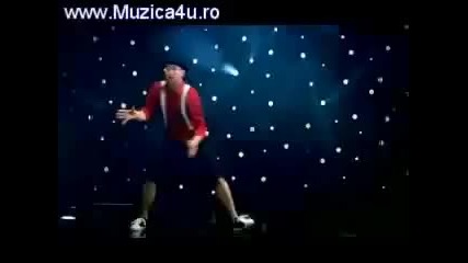 Andreea Banica ft. Smiley- Hooky