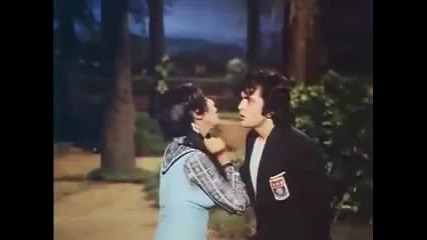 Rishi Kapoor and Neetu Singh - Ek Main Aur Ek Tu 