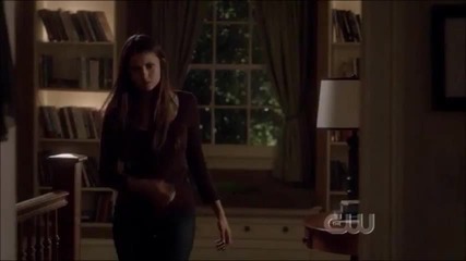 The Vampire Diaries 4x01 Elena remembers what Damon compelled her to forget.