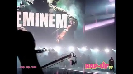 Eminem Performs Lose Yourself Live (live In Los Angeles )