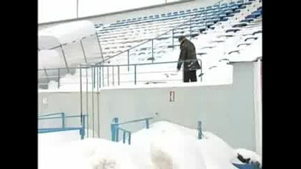 Репортер се пребива 