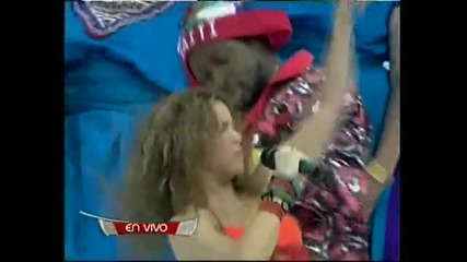 Шакира изпълнява Bamboo на Финала на Световното Първенство по Футбол 2006