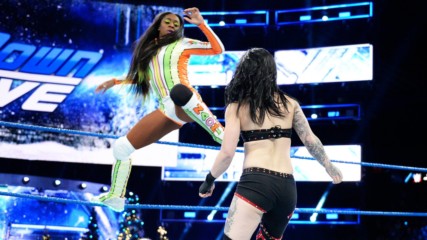 Naomi vs. Ruby Riott: SmackDown LIVE, Dec. 26, 2017