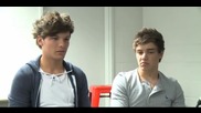One Direction - Интервю с Луи и Лиъм - Fox 101.9