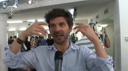 fashiontv Ftv.com - Milan Men S S 2011 - Versace - Backstage 