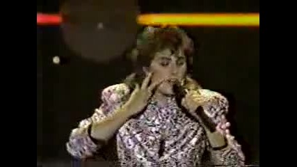 Laura Branigan - Hold me