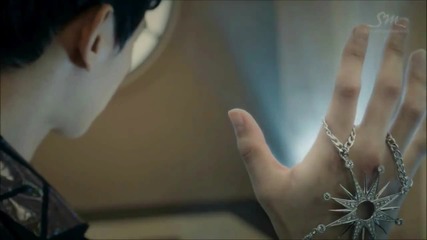 Exo Mama - Korean + Chinese Music Video Mash-up