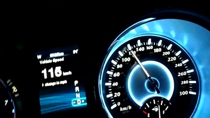 Chrysler 300 за миг прави 100 км/ч