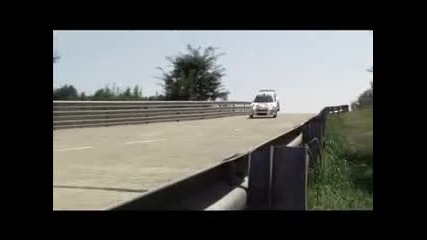 и старите хора могат да карат коли :d:d:d (смях)