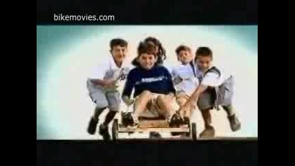 Реклама - Yamaha С Малки Деца