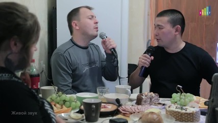 Я. Сумишевский и Е. Турлубеков - Конь