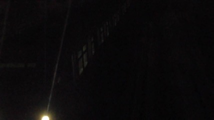Влак на Софийският метрополитен пристига в станция Лъвов Мост.