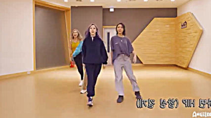 Mamamoo - Hip Dance Mirror