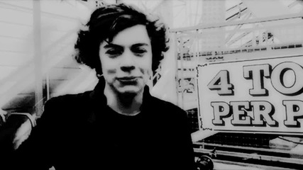 Harry Styles ^^ you make me smile^^ :)
